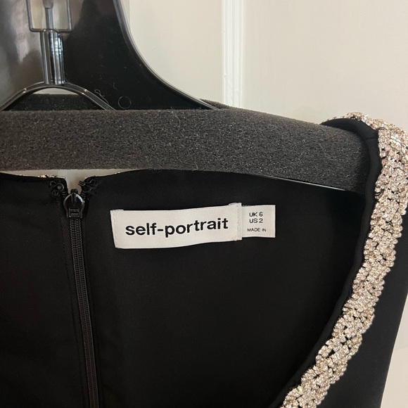 Self-Portrait Black Mini Bodycon Dress with Slit and Ruched Details - Picture 5 of 10